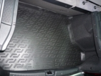 Коврик багажника пластик LADA Priora 2172 хэтчбек / L.Locker / 0180070200