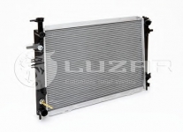 Радиатор двигателя HYUNDAI Tucson 2004-2010 / LUZAR / LRCKIST04380